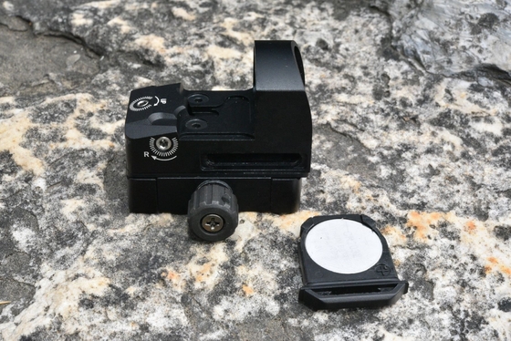 KANDAR IPX7 Impermeable 1x17x24 Reflex Visión de punto rojo con potencia máxima de salida 5MW
