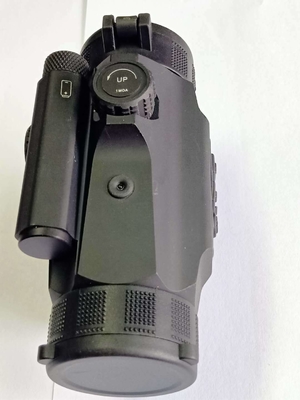 Montado de liberación rápida y la tapa de la lente de 30 mm Diámetro de la lente Naotilus Red Dot Vision